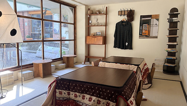 도쿄 친구의 다락방으로의 초대, '동경책방'