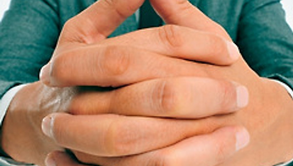 손깍지를 끼는 방법으로 알아보는 당신의 성격