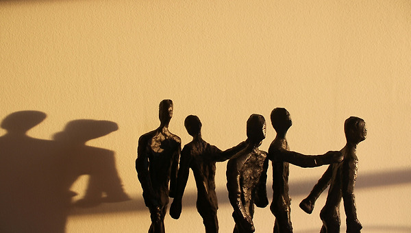 계약직 연장을 고민하는 20대 청년의 사연