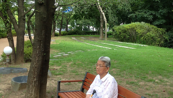 1. 노모는 떠나고