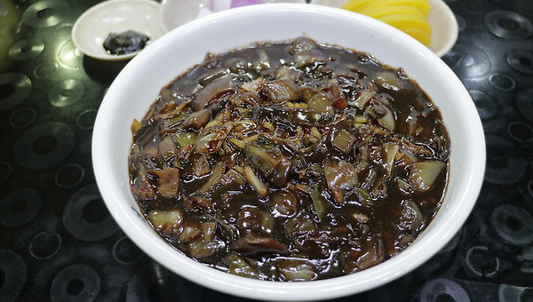 짜장면을 먹겠다고 이사를 할 순 없지