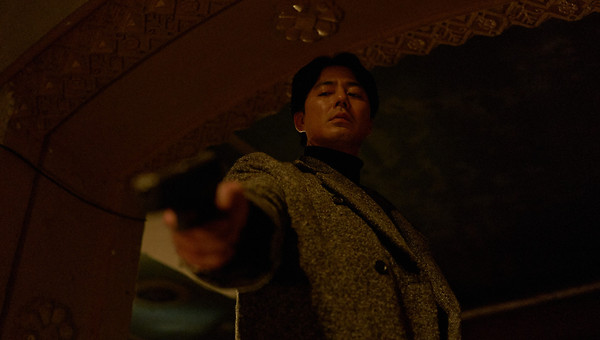 가열차면서 우아하고 고전적인 액션