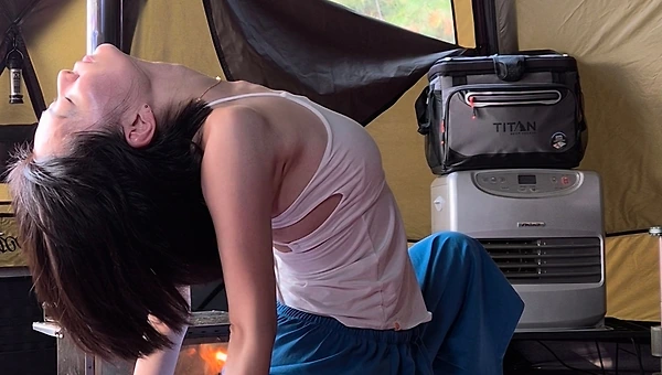 무례한 부탁에 우아하게 대처하는 '요가적' 자세