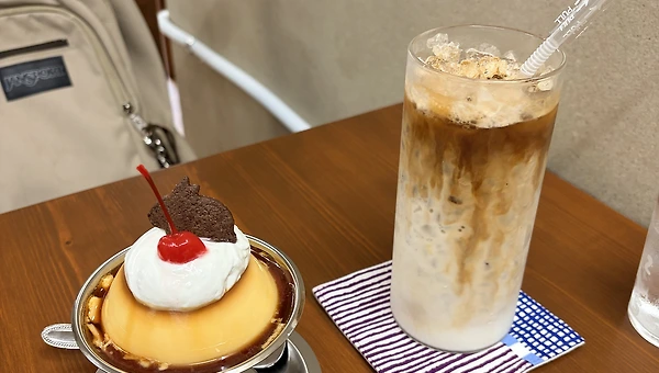 연희동에 생긴 작은 킷사텐, '킷사카라수'