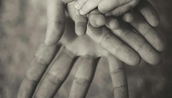 엄마가 아이가 되어간다