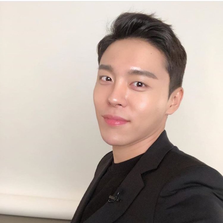 살롱압주 화이트점 스페셜 | 카카오헤어샵 예약