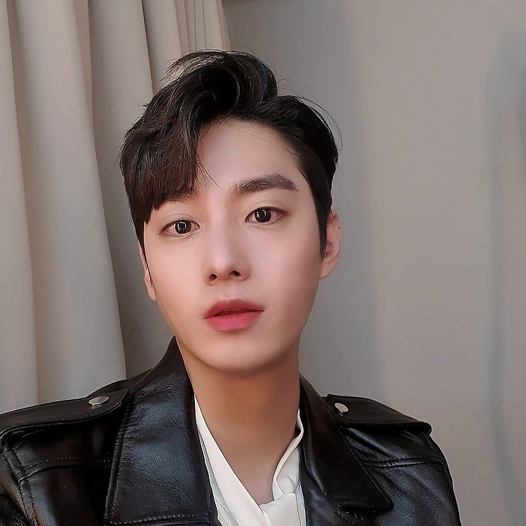 디센트헤어 석촌점 클리닉 | 카카오헤어샵 예약