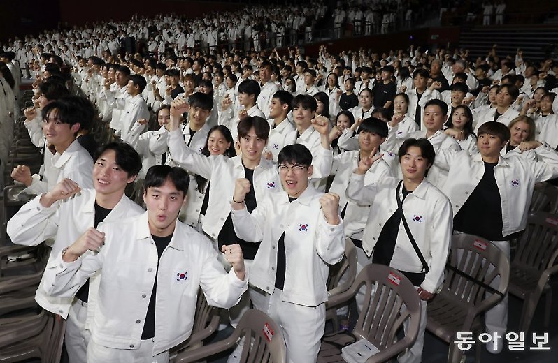 권은비 축하공연 펼쳐진 국가대표 선수단 결단식![청계천 옆 사진관]
