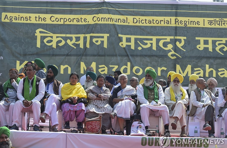 반정부 집회 주도하는 인도 농민 단체 지도부