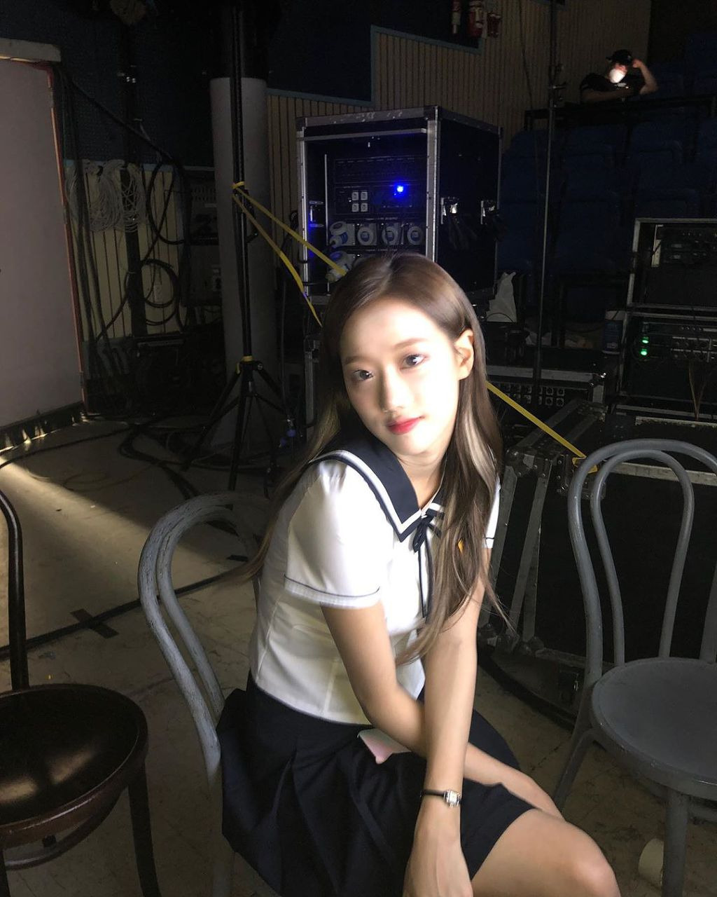 교복입은 에이프릴 나은