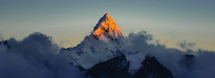 세계 3대 미봉이라고 불리는 산들 - 꾸르