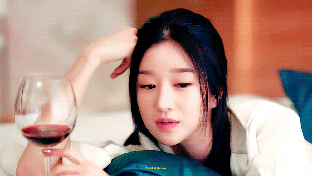 Chị đại Seo Ye Ji lúc nào cũng rạng ngời ở Điên Thì Có Sao nhưng cảnh giường chiếu mới đẹp nhất! - Ảnh 2.