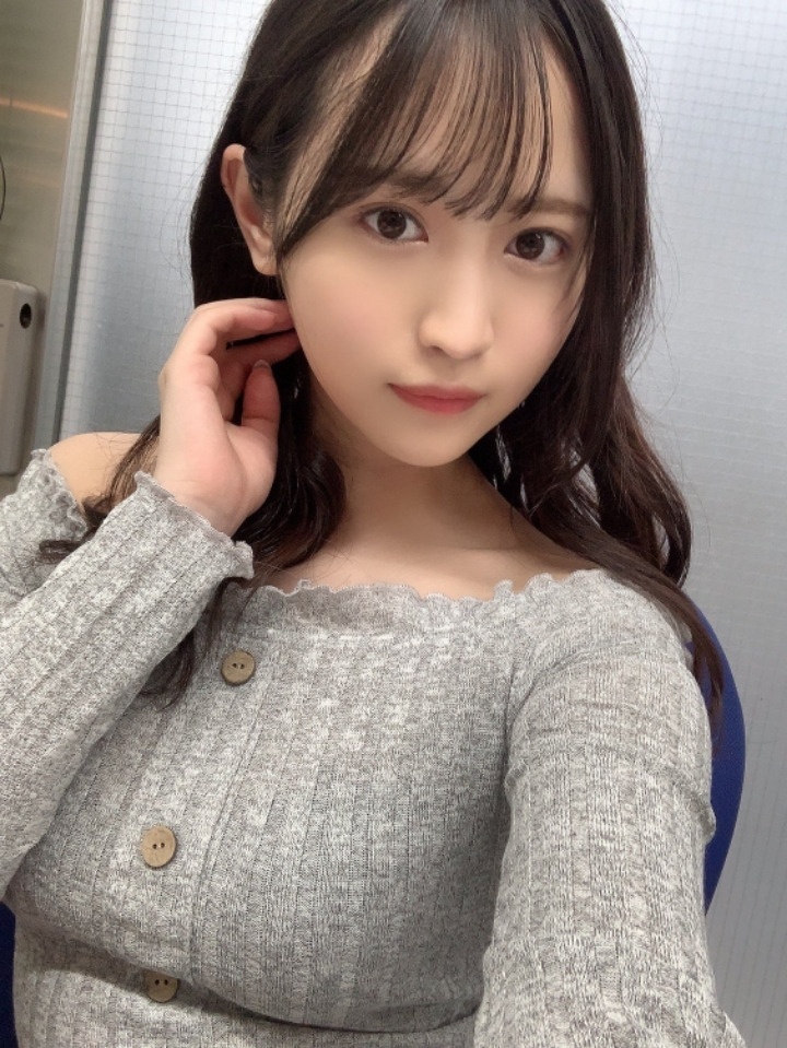 2002 한일 월드컵때 태어난 AV 신인 배우.jpgif 2002 한일 월드컵때 태어난 AV 신인 배우 - 