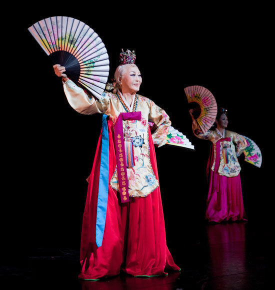부채춤을 조선족들이 자기들 민족춤이라고 하면 이상한 이유 - 꾸르