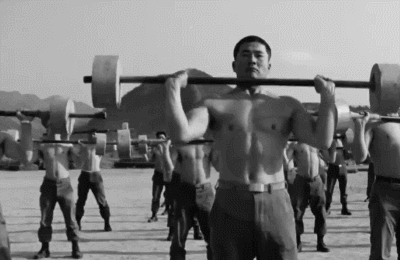 60년대 월남전 한국 병사들의 체력단련 - 꾸르