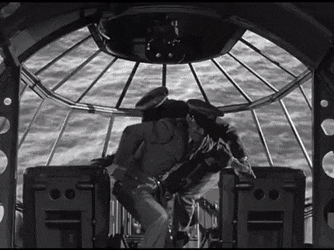 히치콕이 1940년에 비행기 추락씬을 찍은 방법 - 꾸르