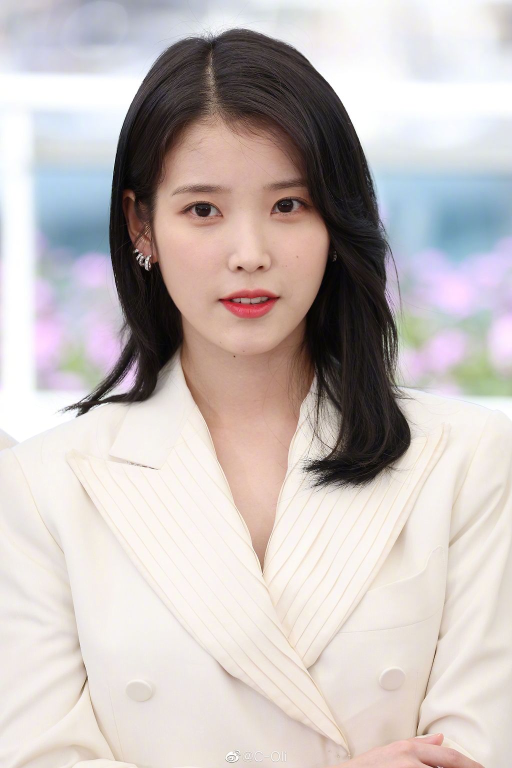 아이유 칸 포토콜 1.jpg