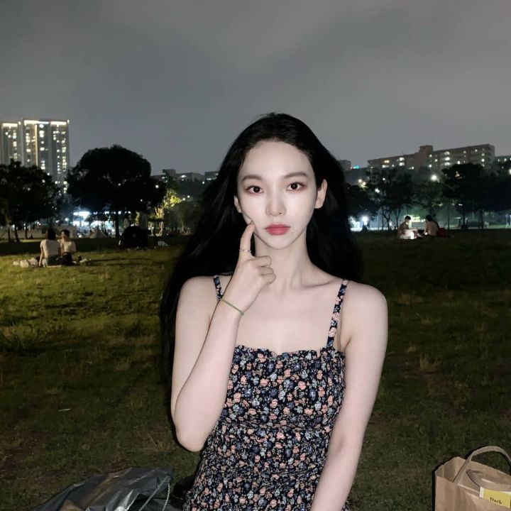 한강 놀러간 카리나 1.jpg