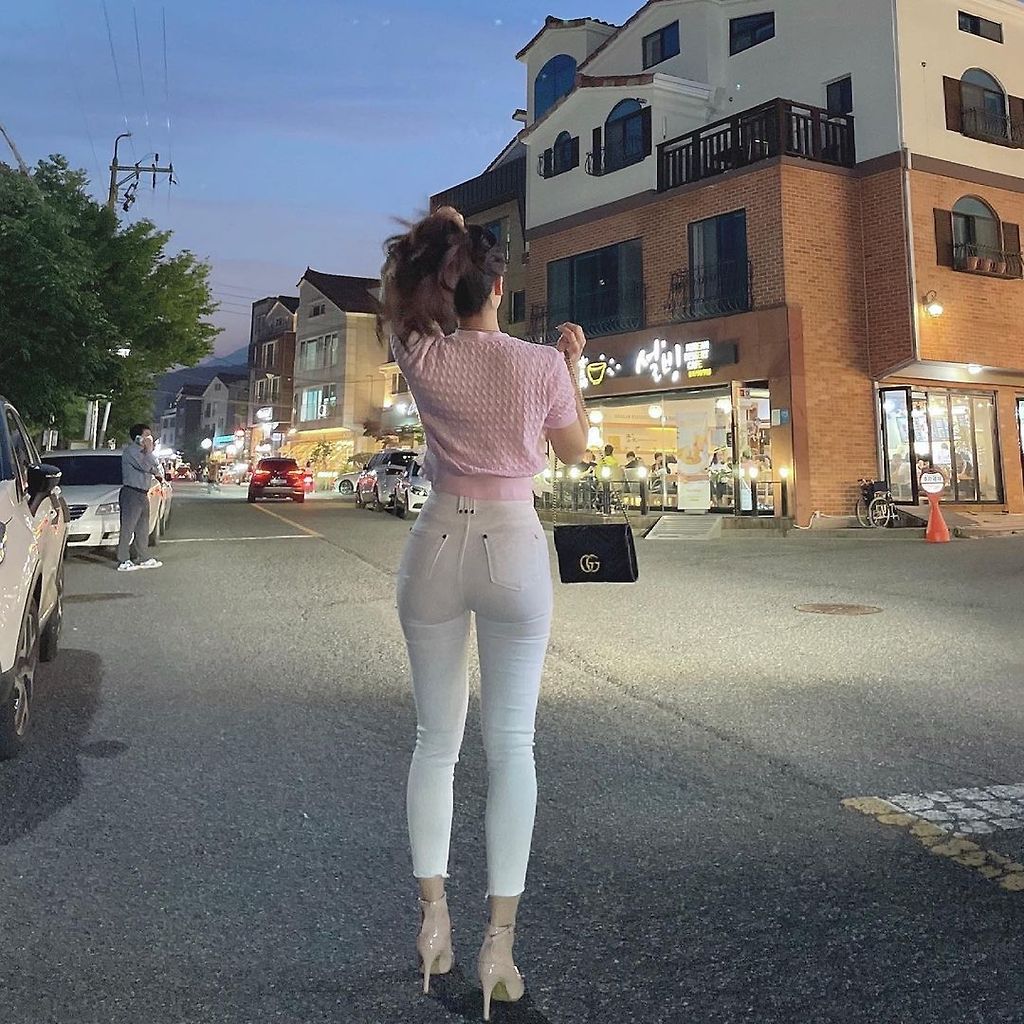 162cm 52kg 인스타녀의 뒤태6.jpg