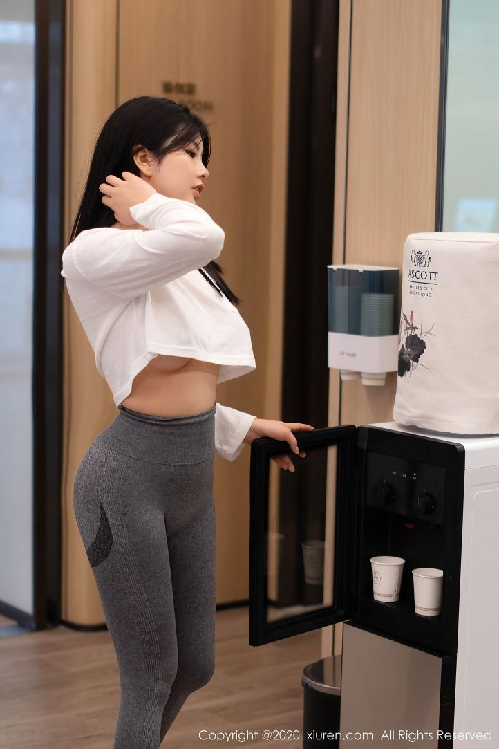 XIUREN-No.2863-Selena-MrCong.com-044.jpg