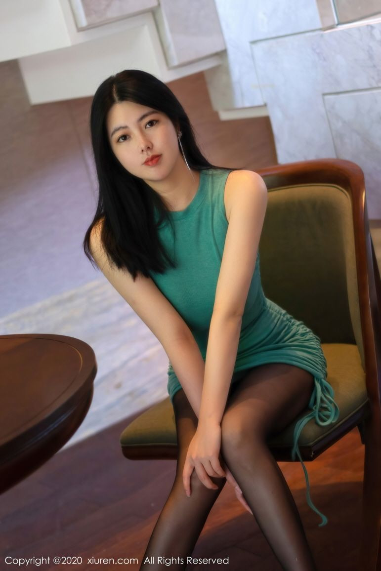 XIUREN-No.2744-Selena-MrCong.com-001.jpg