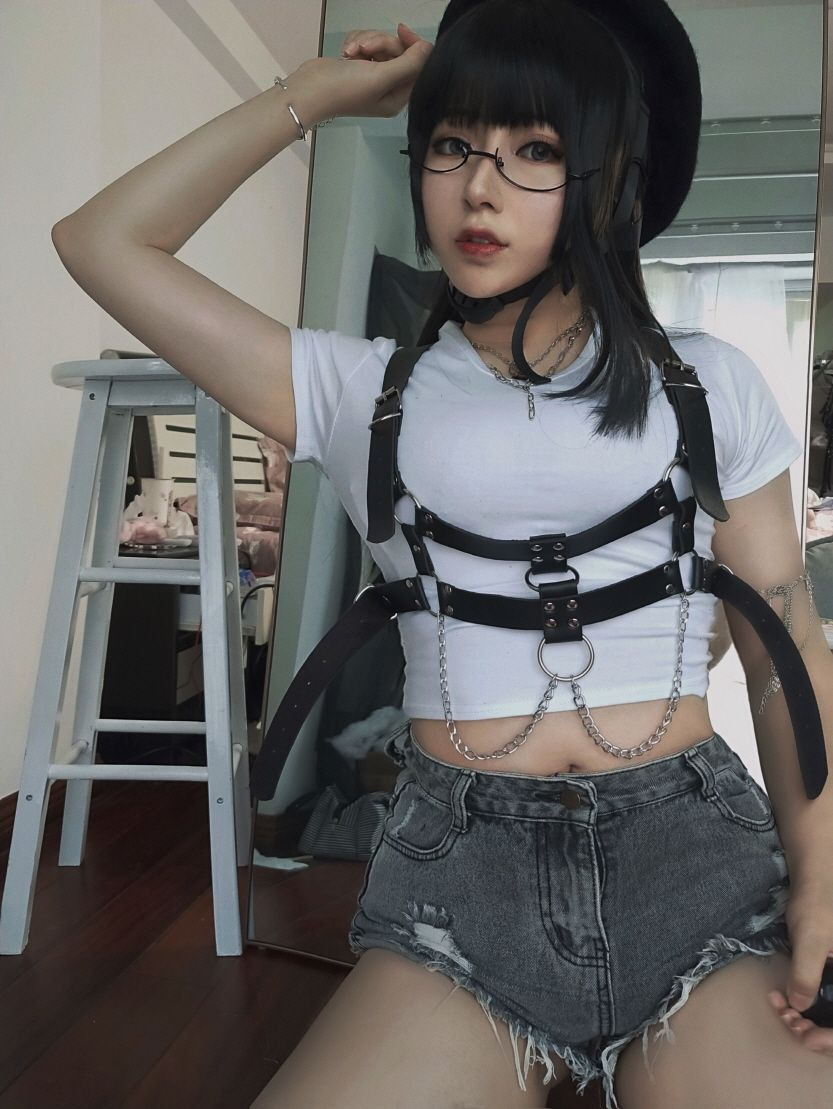 Coser-Rongrongzi-Vol005 (11).jpg