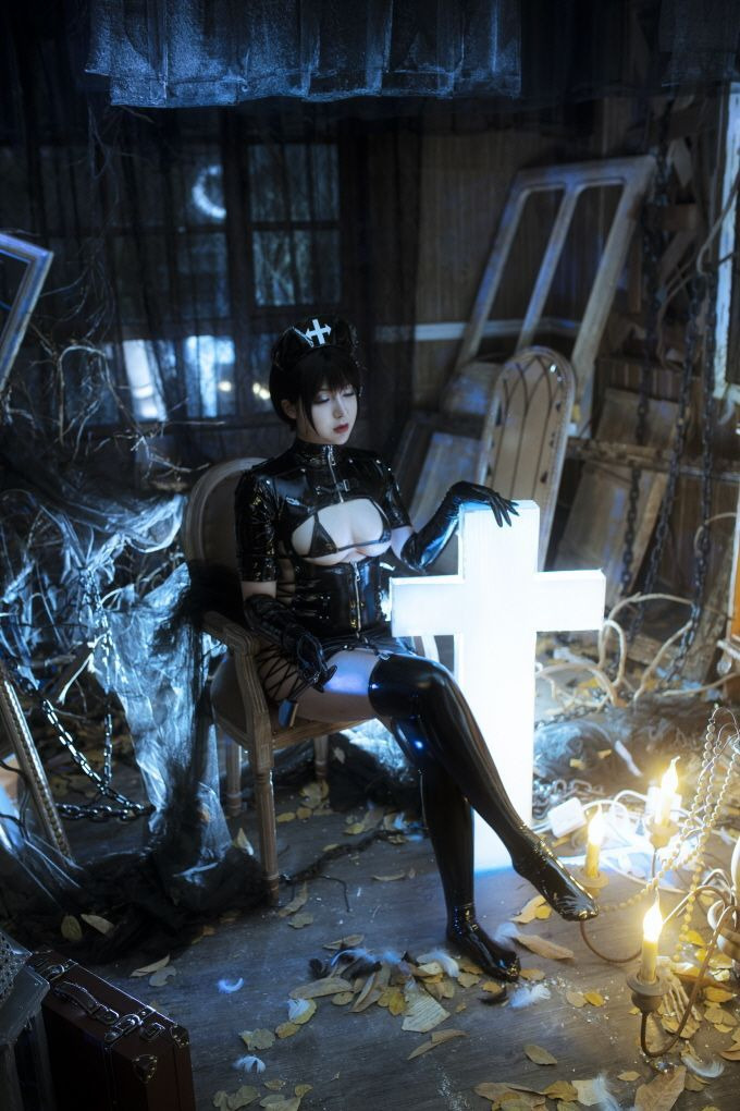 Coser-Rongrongzi-Vol003 (16).jpg