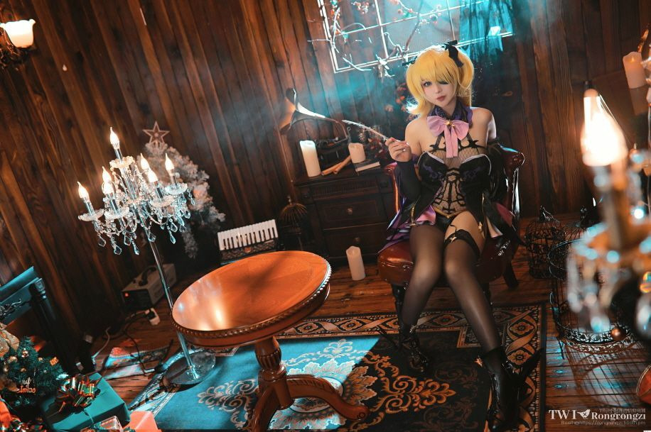 Coser-Rongrongzi-Vol004 (23).jpg