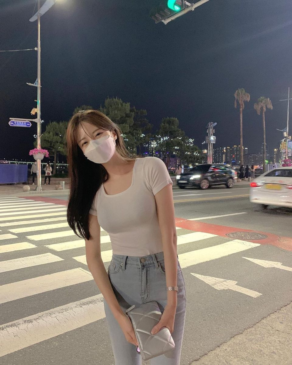 32d359531f2a2d8b4a002b37252bbb56.jpg