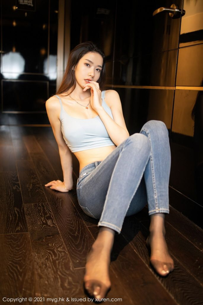 MyGirl-Vol.567-Fang-Zi-Xuan-MrCong.com-009.jpg