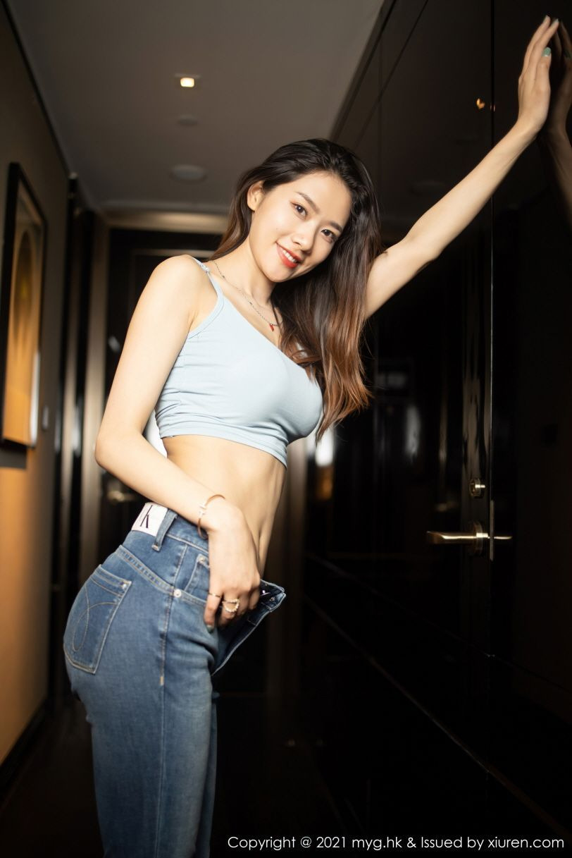 MyGirl-Vol.567-Fang-Zi-Xuan-MrCong.com-011.jpg