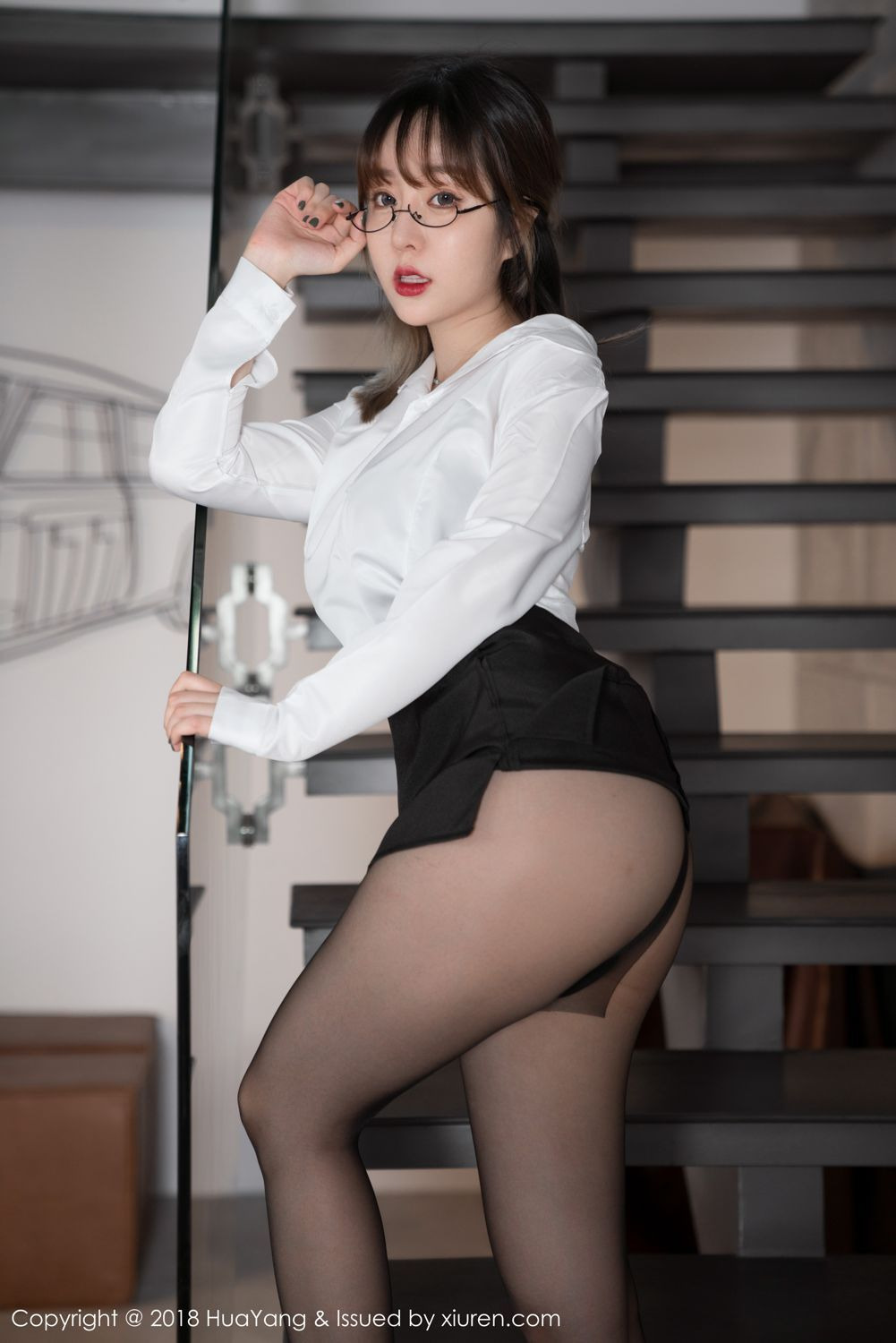 바나나로 유혹하는 OL 눈나7.jpg