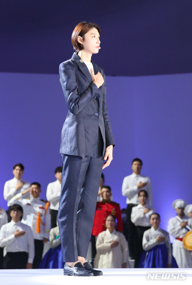 5005e06bfdd72e804f90521b88113e8ec9211a94