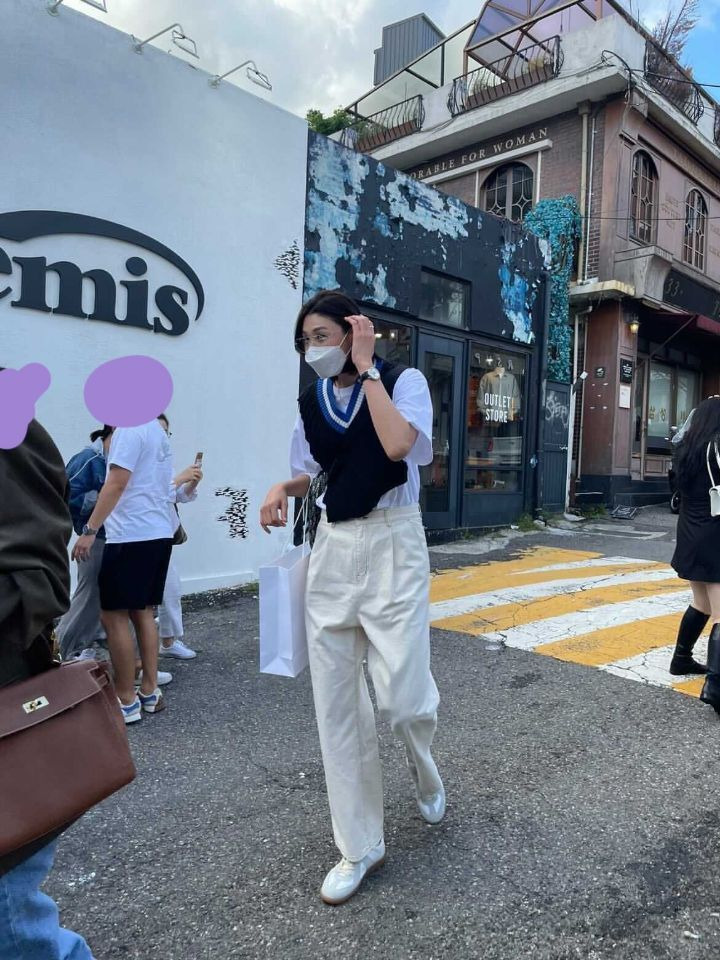 b5bed6f4dd9636c2222cd0b67731ba93a3b6d082