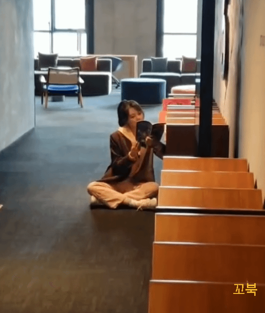 필라테스S 21년 3월호 모델 여자친구 예린 - 꾸르