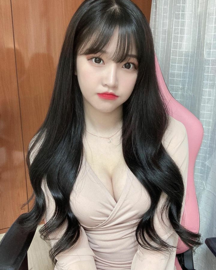 유튜버 박민정 인스타 사진.jpg 유튜버 박민정 인스타 사진 - 