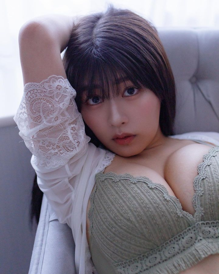 친누나가 그라비아 모델이면 과연 꼴릴까? (스압).jpg 