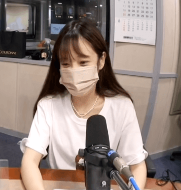 아예 쌩얼로 배텐 생녹방 출근한 러블리즈 지애 - 꾸르