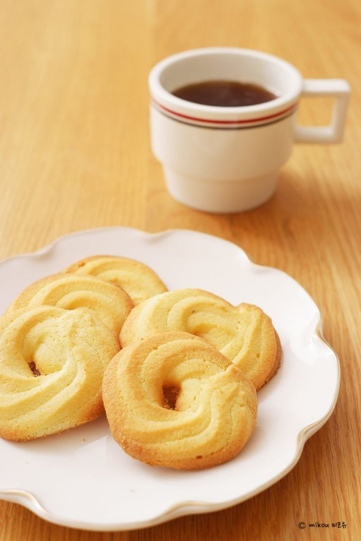 커피랑 같이 먹으면 더 맛있는 과자는? - 꾸르