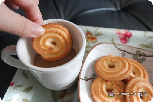 커피랑 같이 먹으면 더 맛있는 과자는? - 꾸르