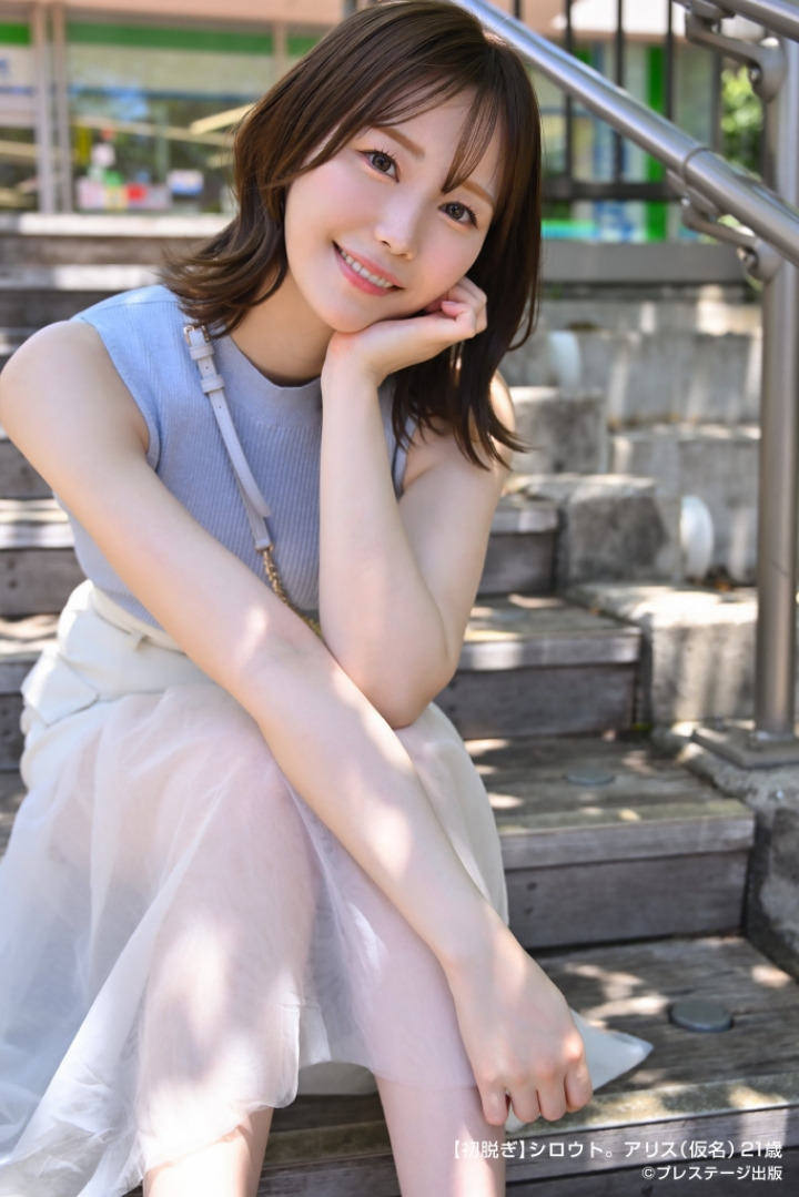 프레스티지에서 발굴했다는 외모 몸매 피부 다 좋은 9월 AV 신인 배우.jpg 