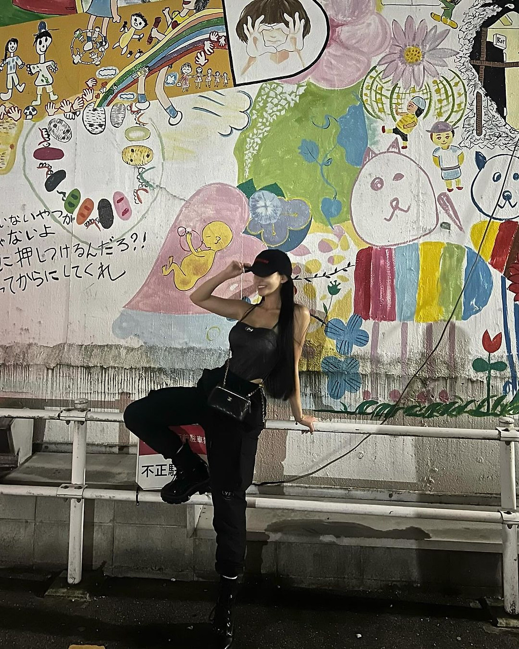 건강한 몸매로 한때 유명했던 사나 친구 근황.jpg 