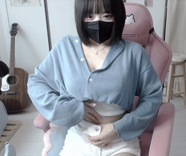 방종이 제일 바쁜 스트리머.gif 