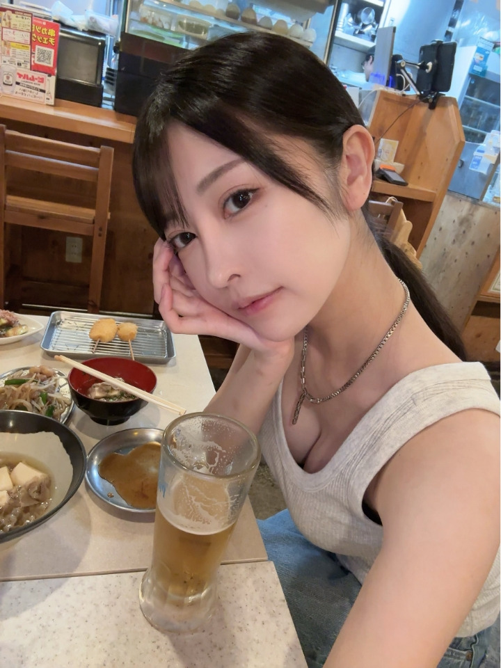 색기 있고 다리라인이 GOAT인 AV 배우.jpg 