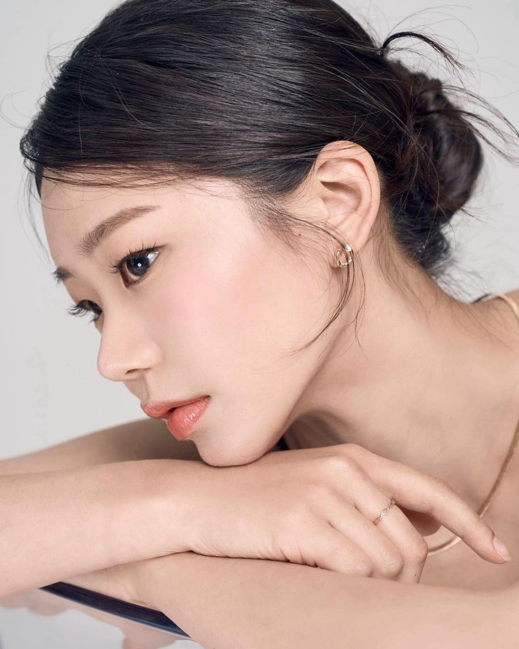 군필 모델 누나.jpgif