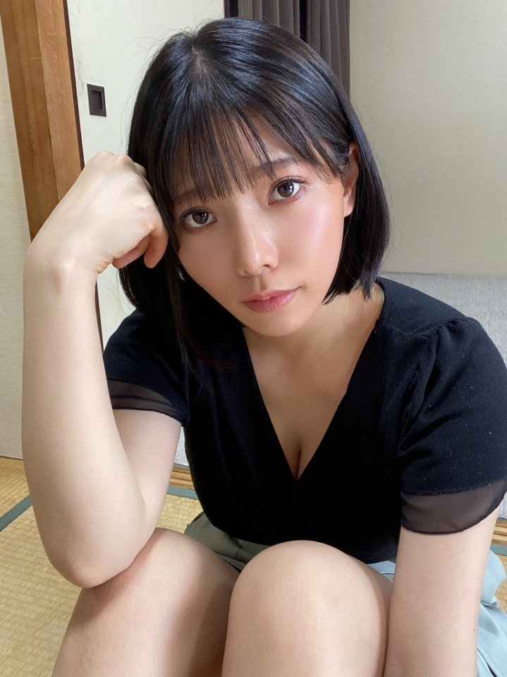 요즘 사람들이 진짜 모르는 몸매 색기 1티어 AV 배우.jpg