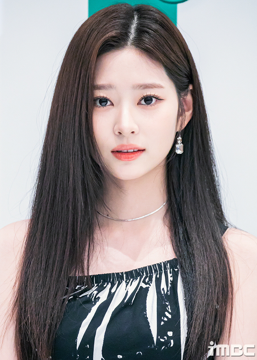 프라다 오프닝 행사 김민주 비주얼