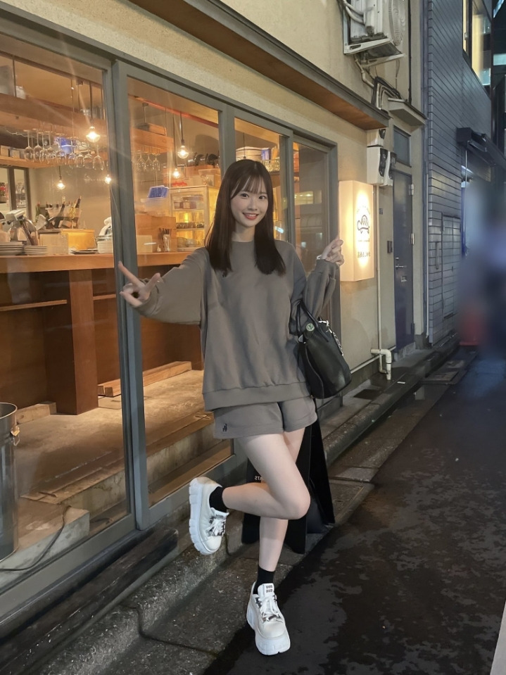 FC2에서 넘어와 대박난 신인 AV 배우.jpg 