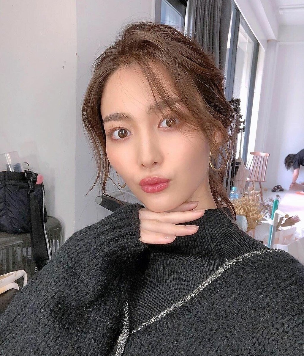시원시원한 일본 모델 누나.jpg 시원시원한 일본 모델 누나 - 