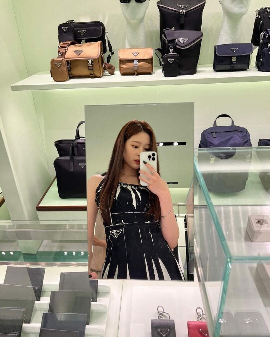 프라다 오프닝 행사 김민주 비주얼
